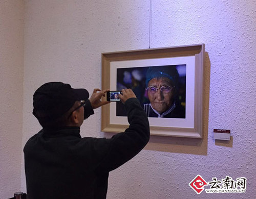 2016中卡文化年·中卡摄影家作品联展在昆明开幕