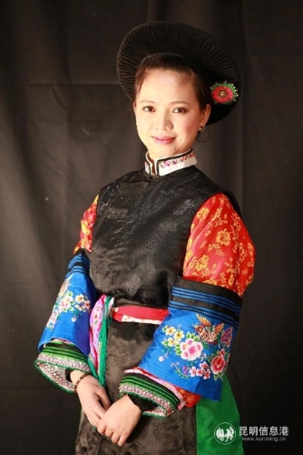 鹤庆甸南白族新娘服.webp