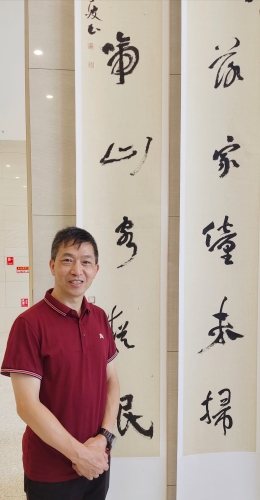 李波