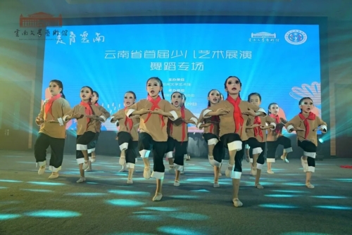 <span style='background-color:;'>17230153772</span>01