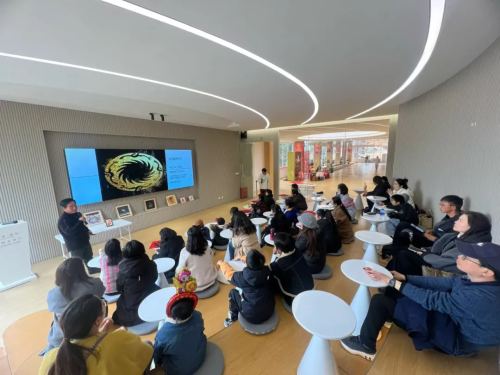 54822779-db4c-45a6-b092-3ae94e2c1ecd